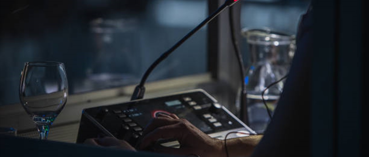 Simultane Çeviri: Gerçek Zamanlı Anlam Aktarımı